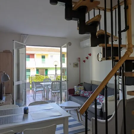 Charming Two-level With Pool
