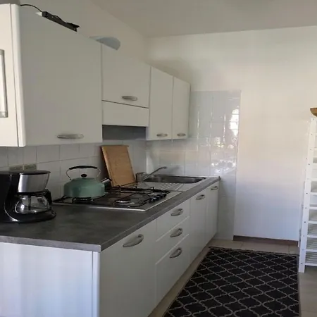 Charming Two-level With Pool וילה קאורלה